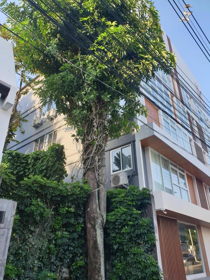 K Nimman Aparthotel Chiang Mai Bagian luar foto